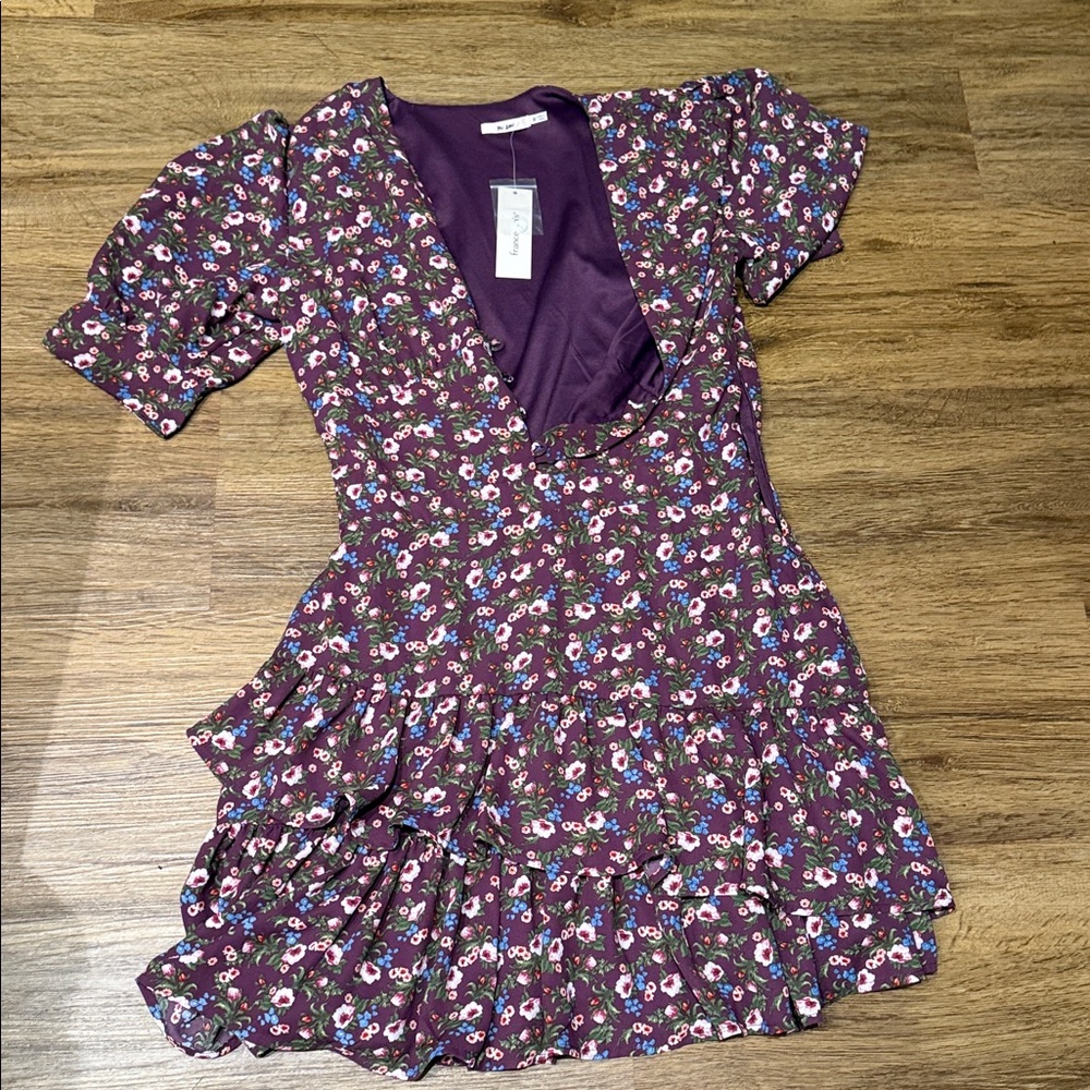 New Francesca’s Penelope Floral Ruffle Dress